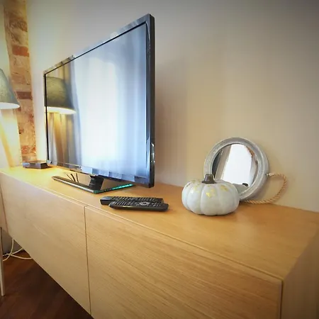 4 Bedroom Old Town Apartment