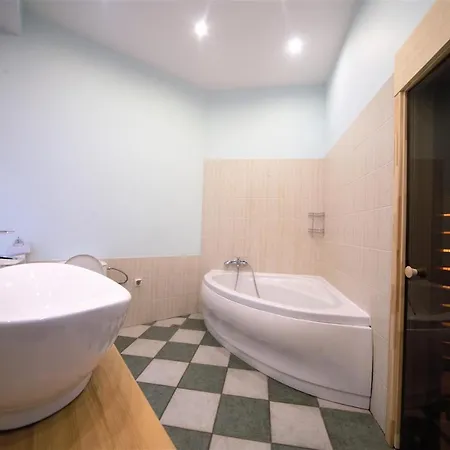 4 Bedroom Old Town דירה ריגה